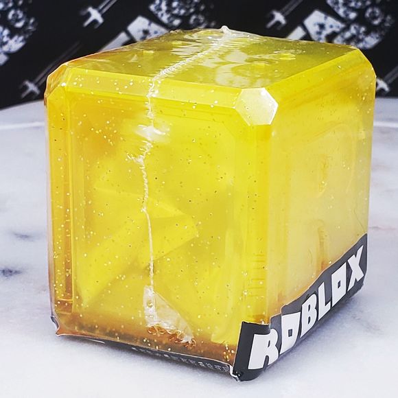 ROBLOX Series 7 Mystery Blind Box Sealed Celebrity Figure Series Yellow Variant - Picture 5 of 8